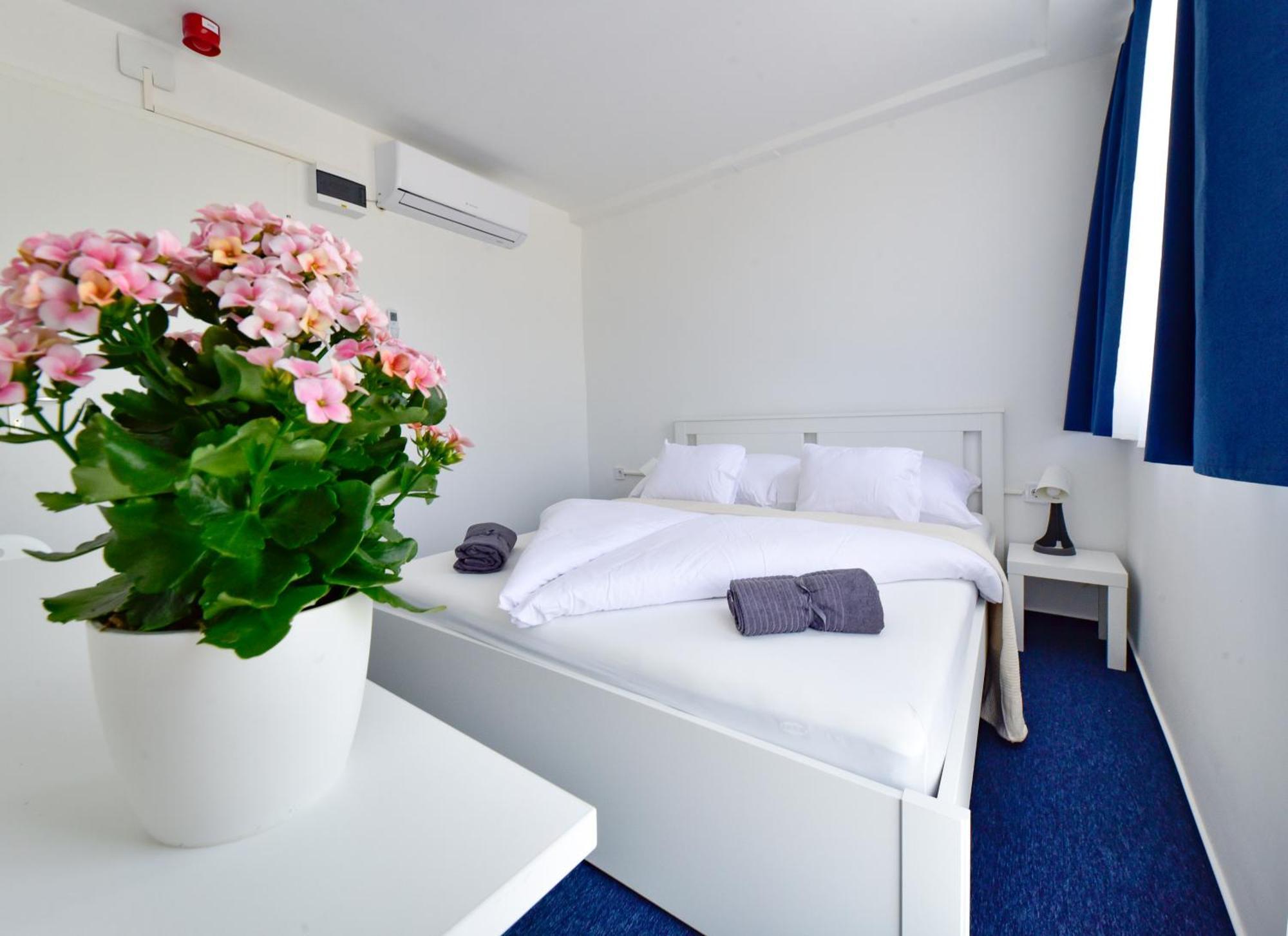 Zama Hotel Zamárdi Kültér fotó